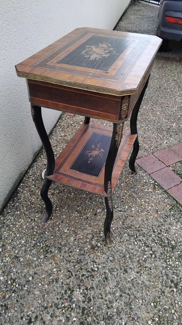 Travailleuse, coiffeuse en bois noirci et marqueterie, époque Napoléon III