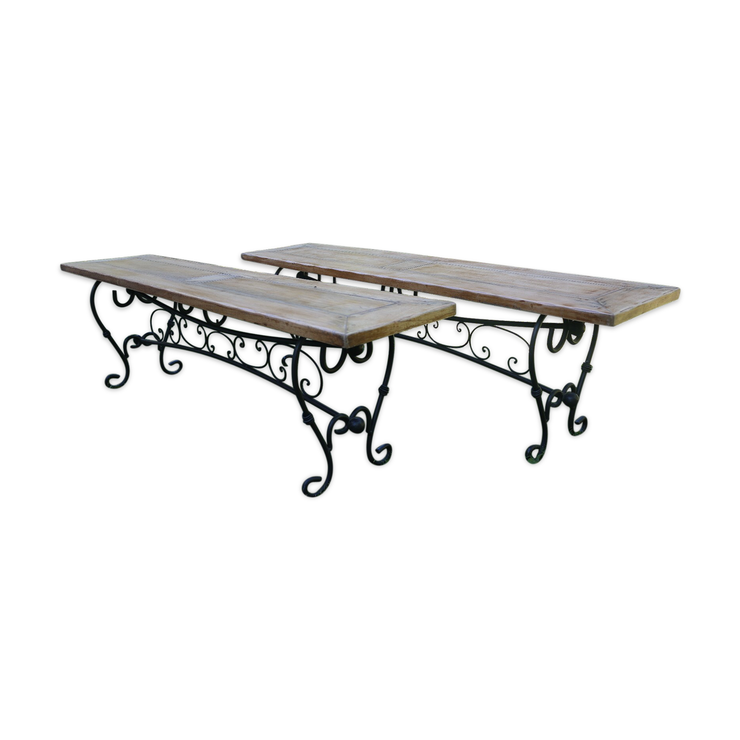 Pairs of benches in light wood and tubular metal