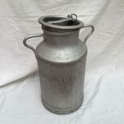 Farm milk can in aluminum stamped dimension: height -49cm- width -36cm-