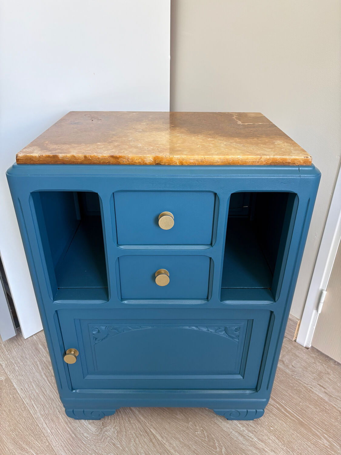 Art Deco bedside table reimagined – Teal & Onyx Marble