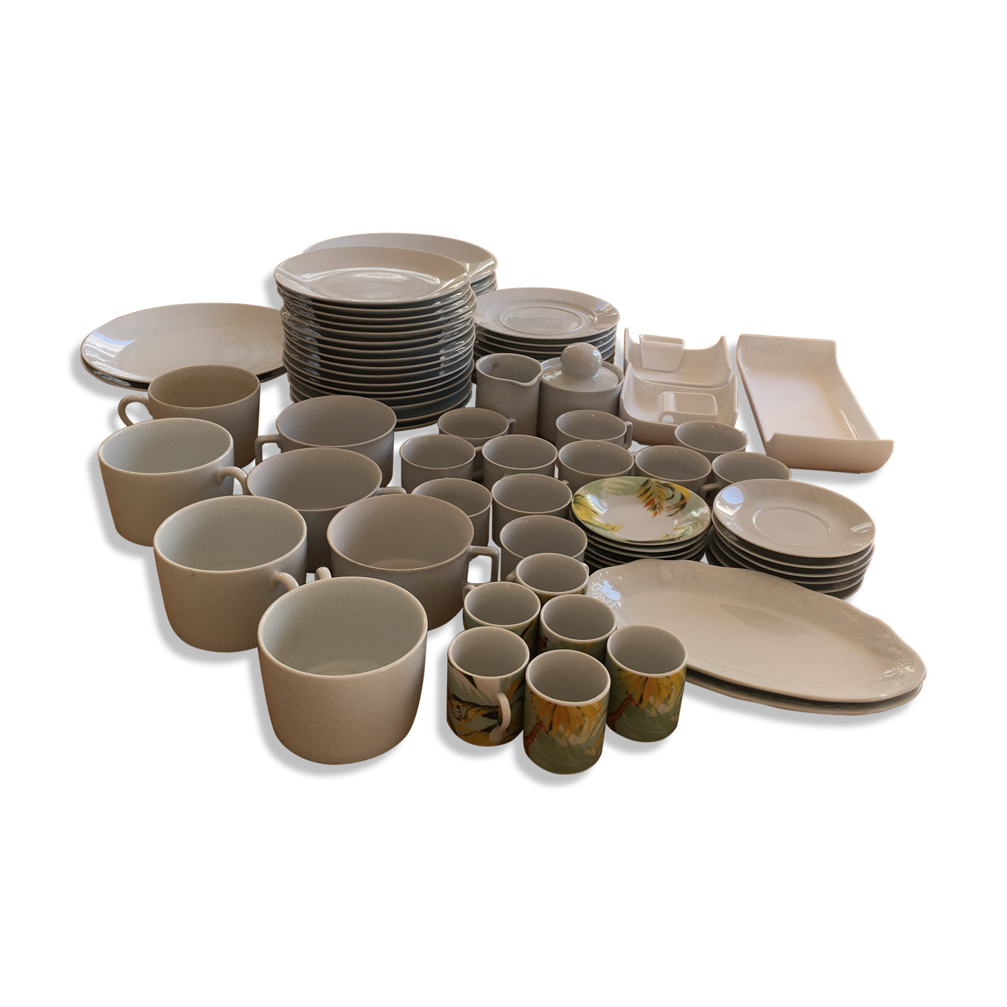78-piece dish service
