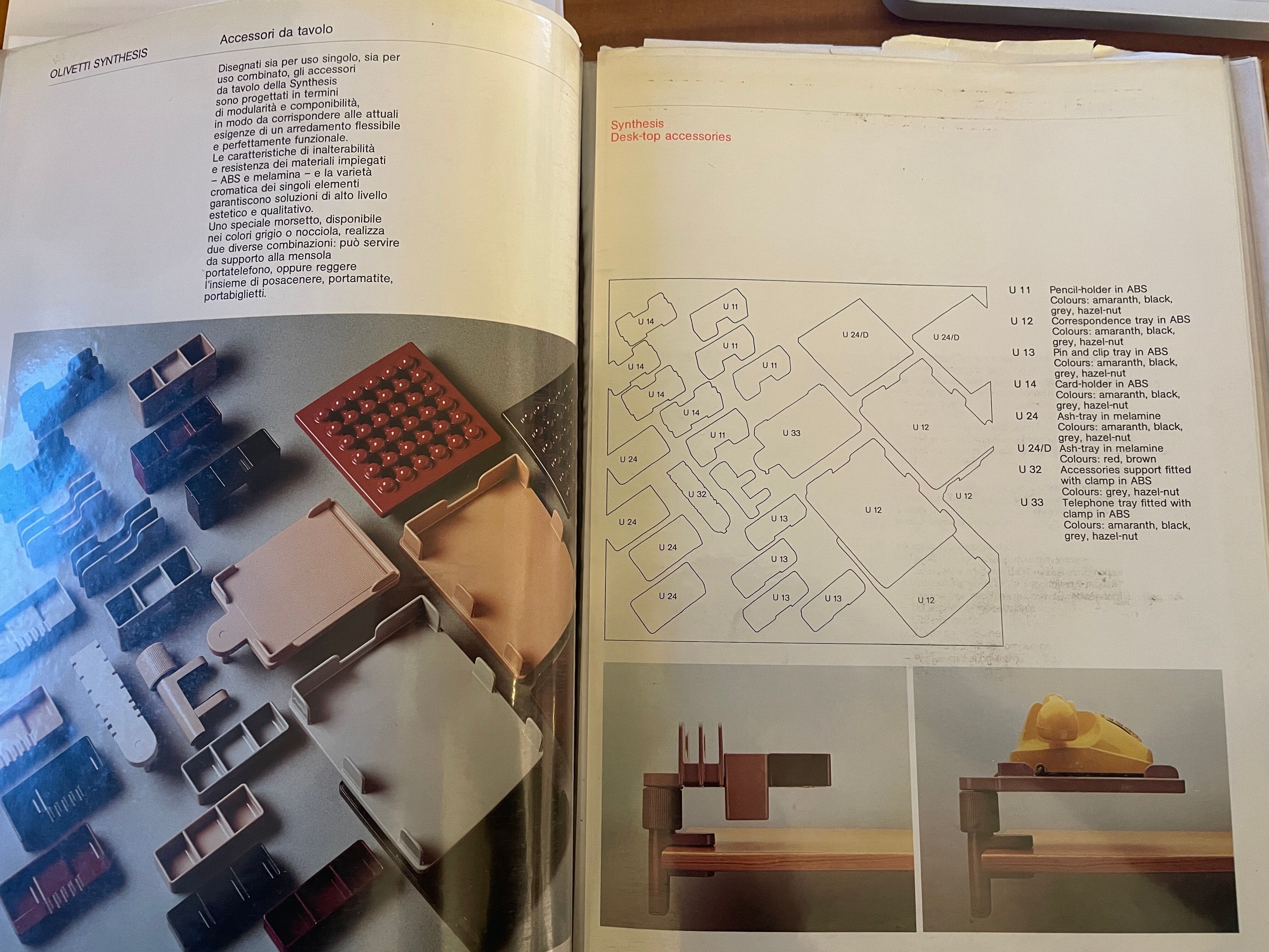 Paire de porte-documents par Ettore Sottsass pour Olivetti, Italie 1970's
