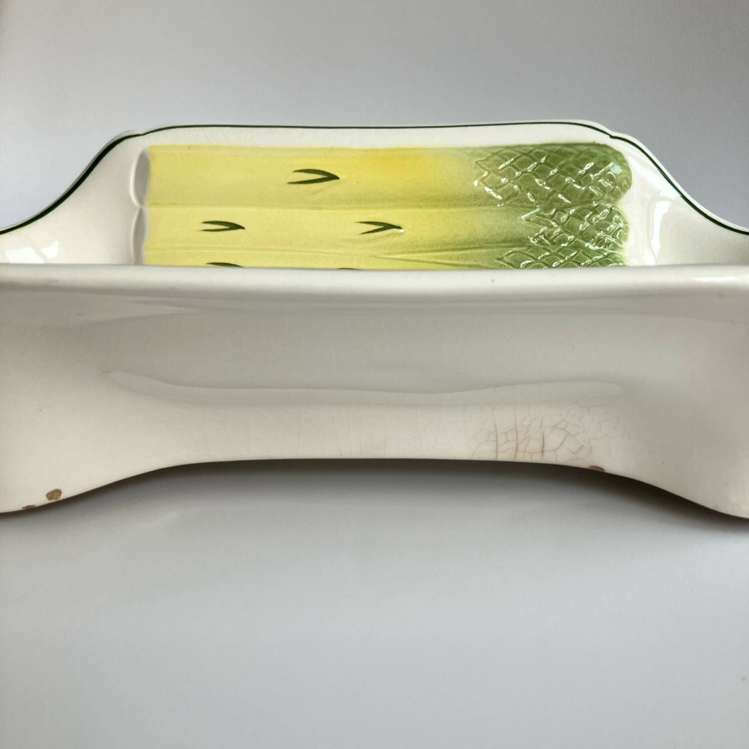 Large Salins asparagus dish