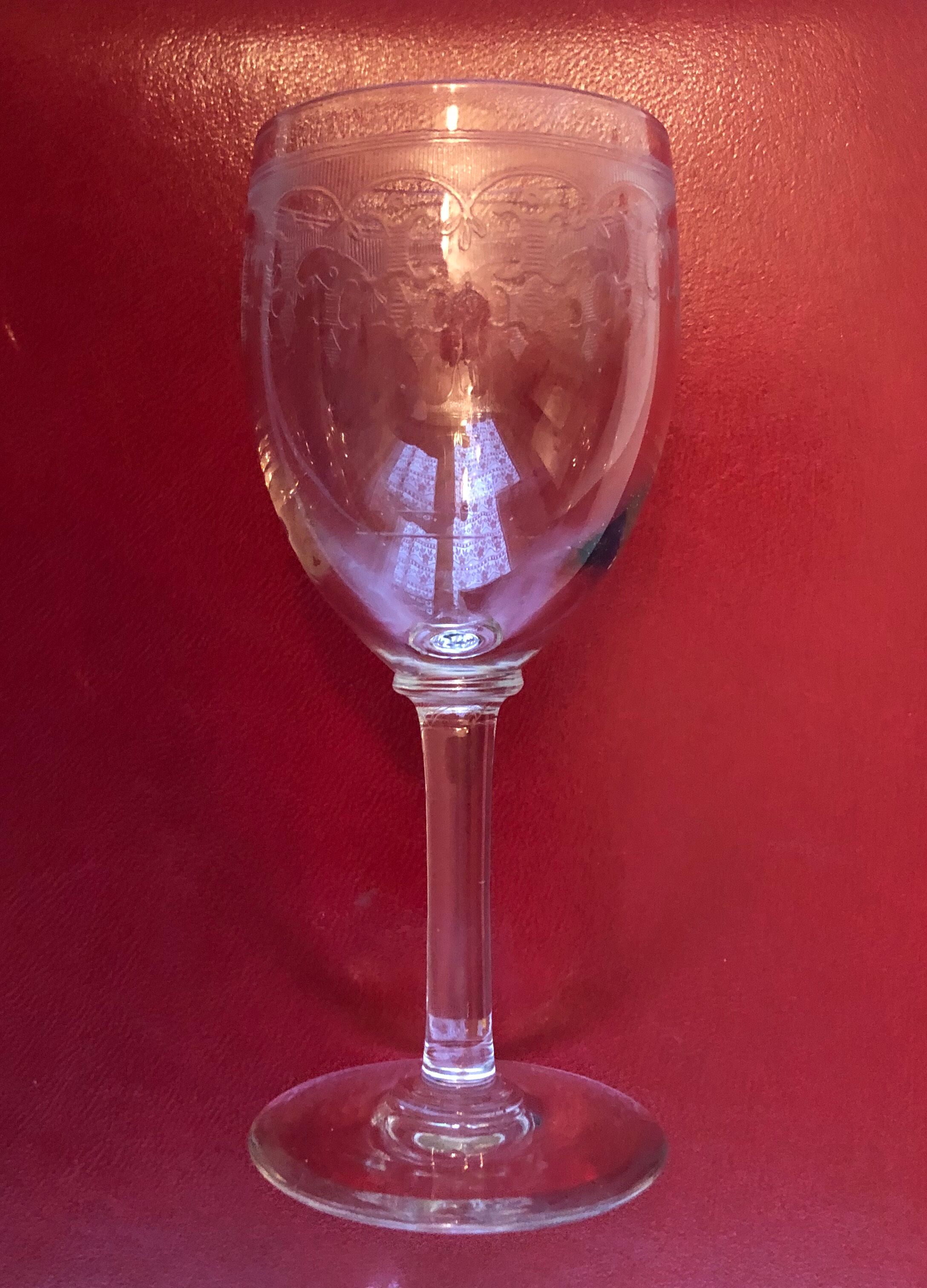 Ensemble de 9 verres à vin en cristal