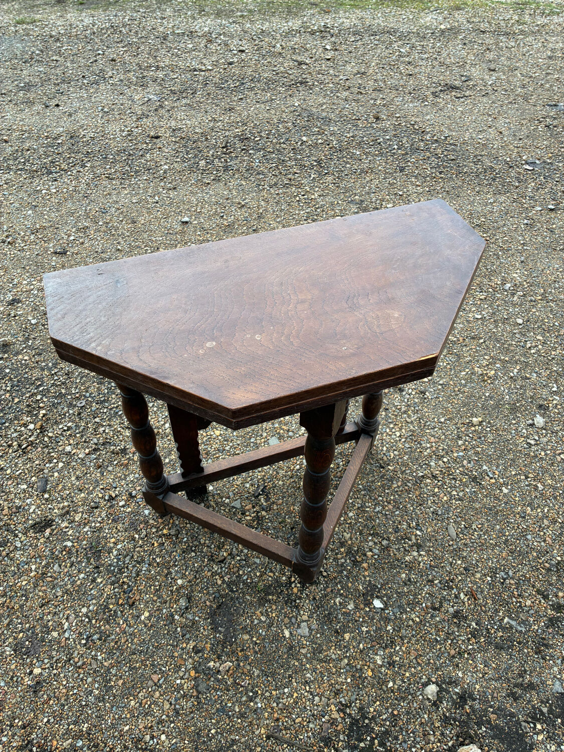 Folding octagonal coffee table