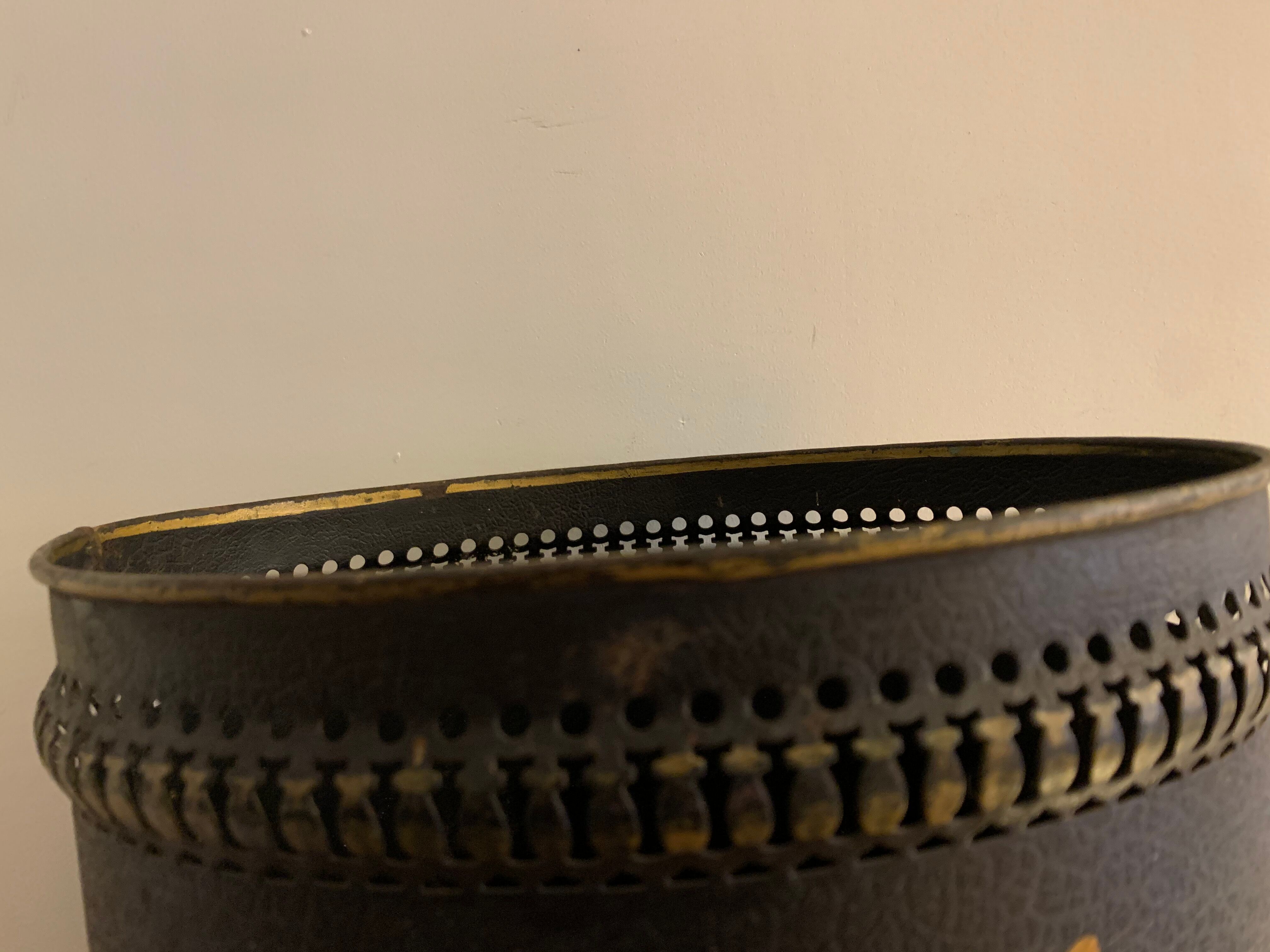 Napoleon III paper basket in leather imitation painted sheet metal