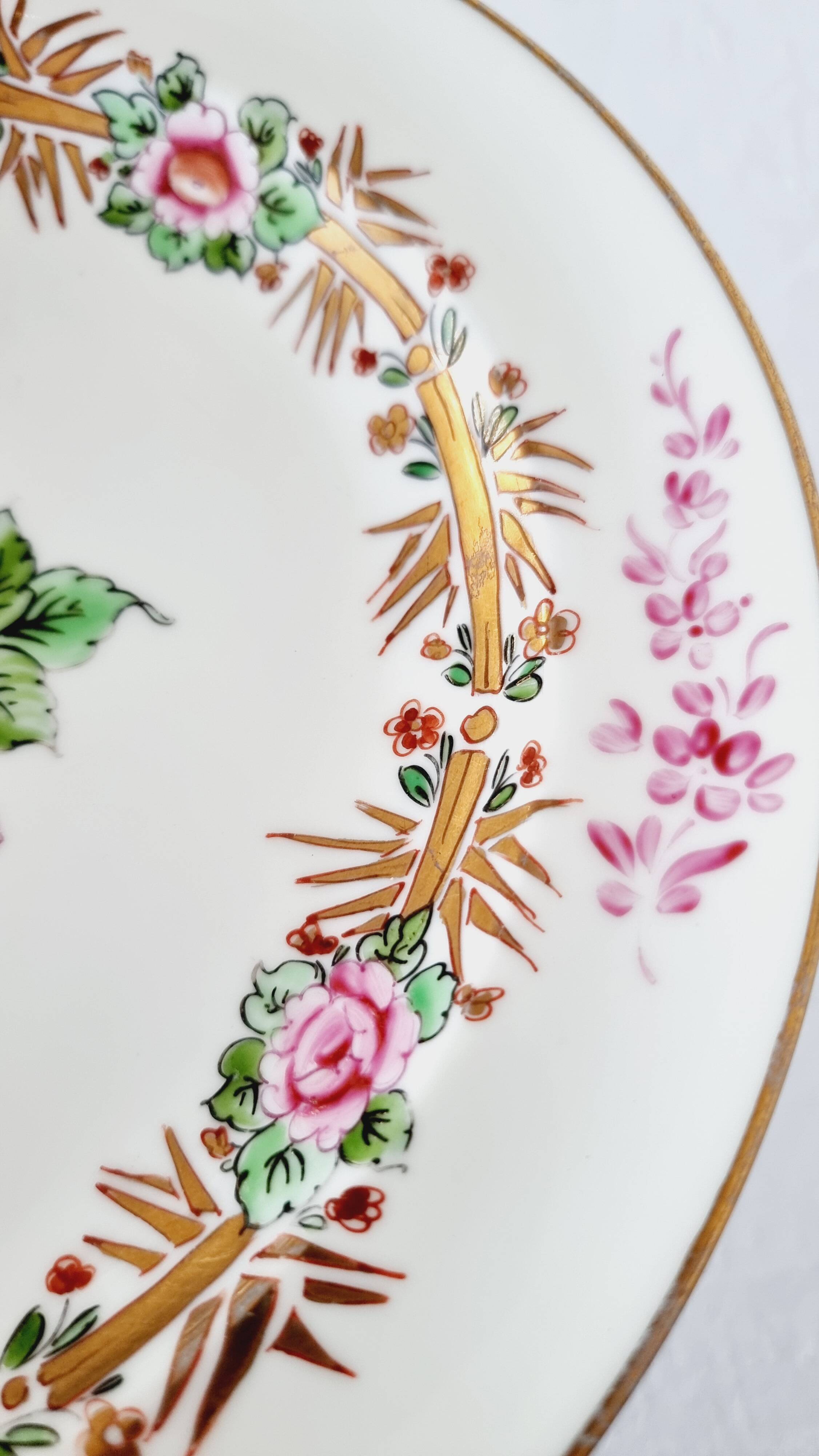 Porcelain plate from Limoges hand-decorated by A. Lanternier, from