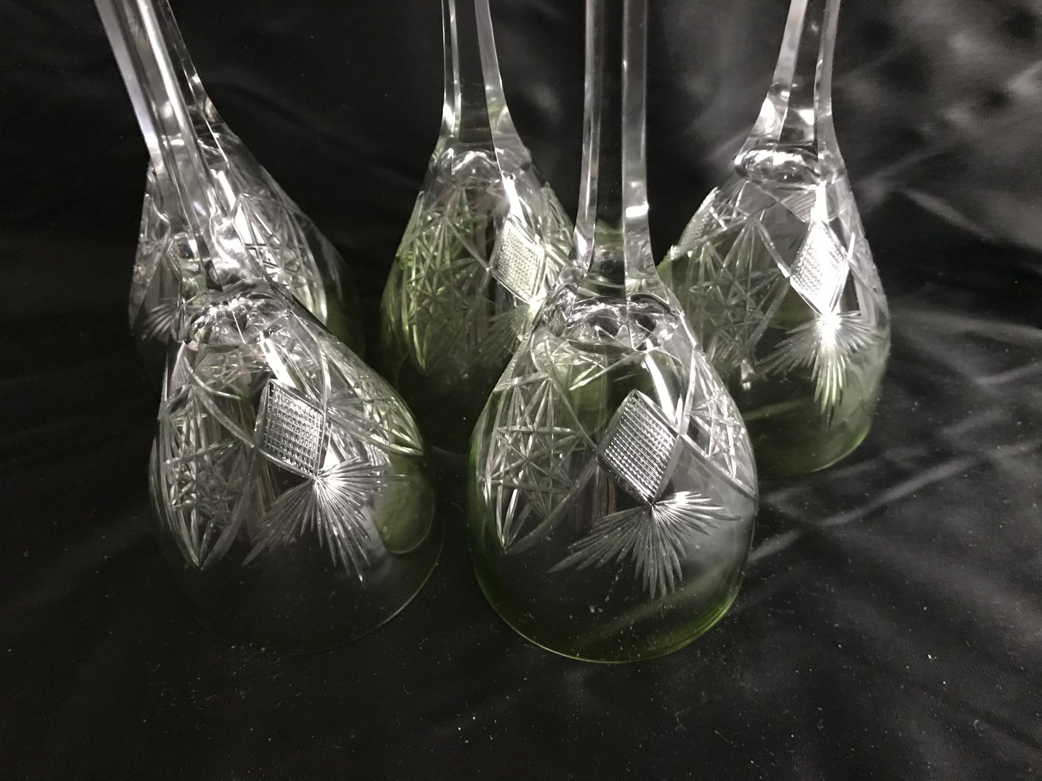 Lot de 5 verres à vin Roemer en cristal