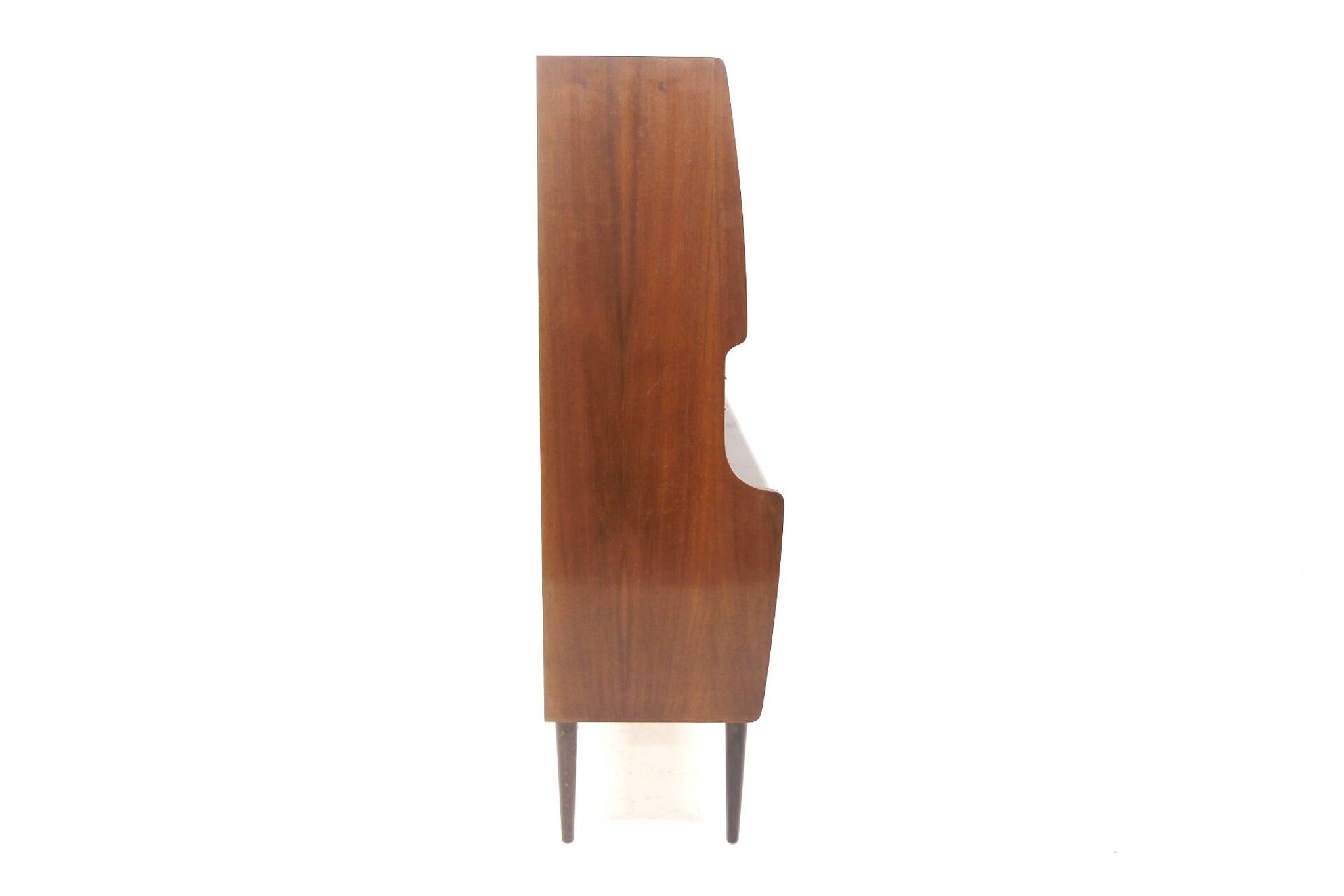 Enfilade scandinave en noyer, Suède, 1960