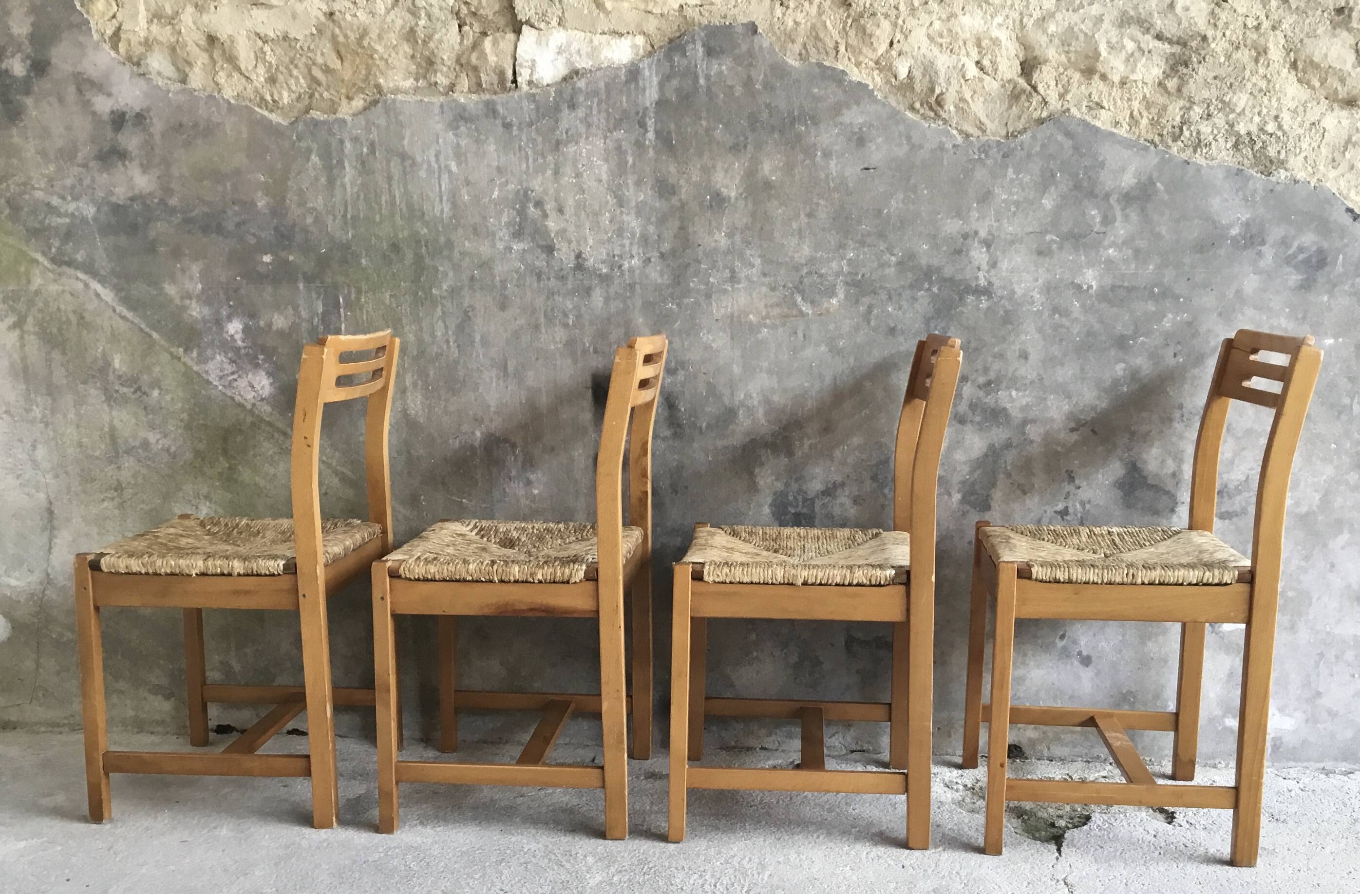 Set of 4 straw chairs in light wood - design 1970