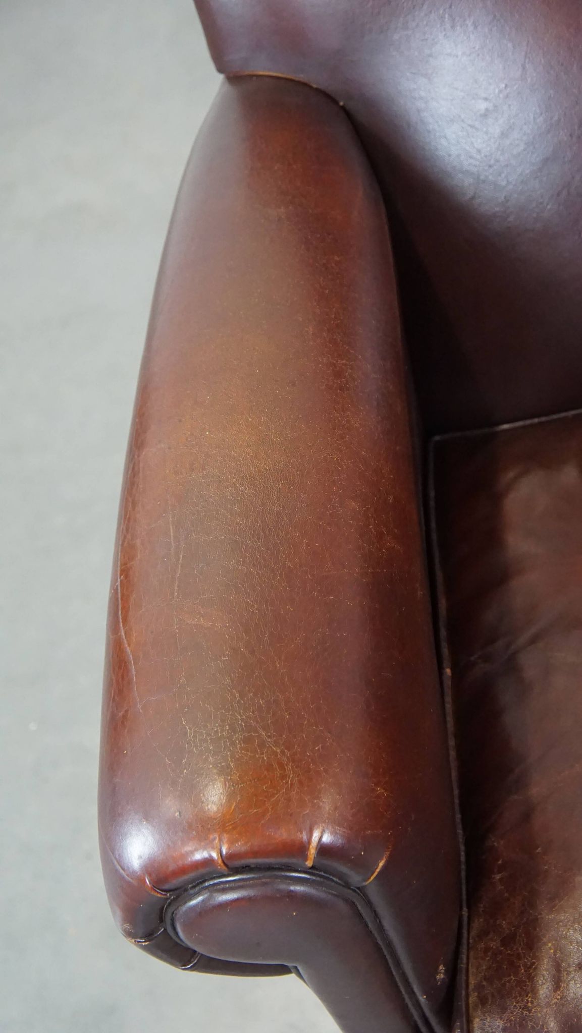 Cleanly finished sheepskin armchair made of sheepskin
