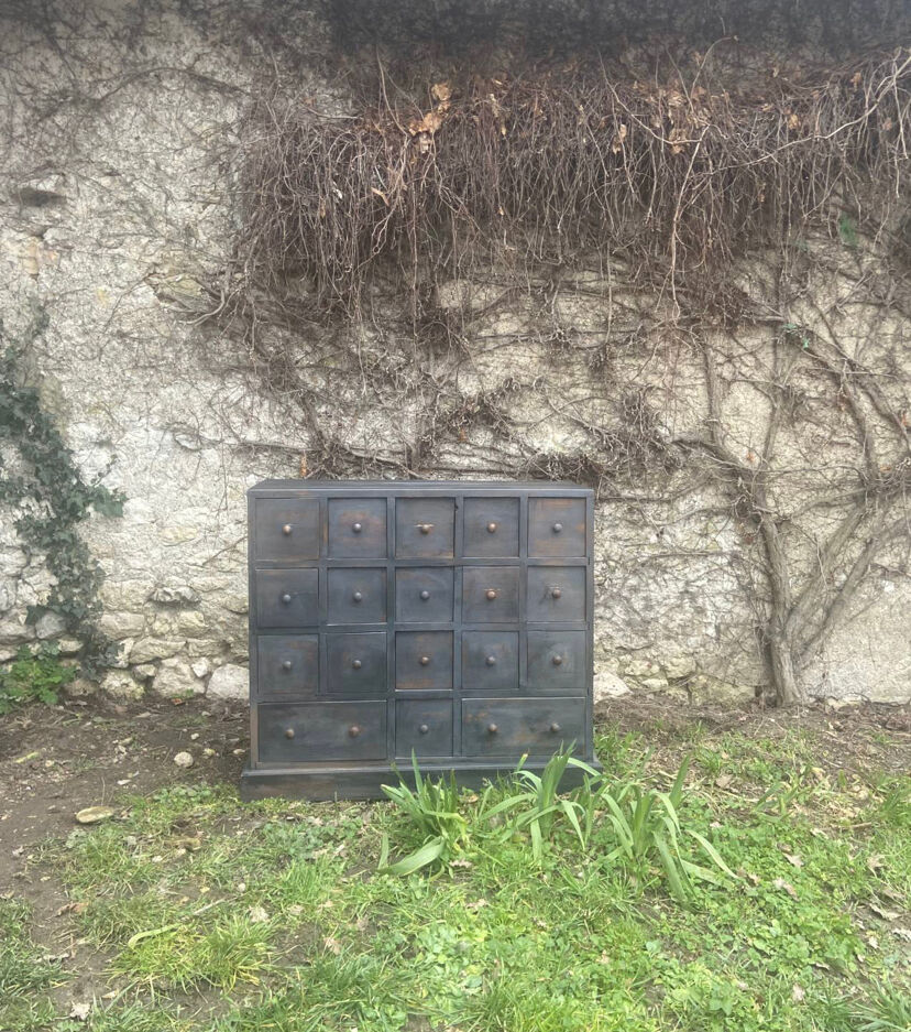 Meuble de métier artisanal