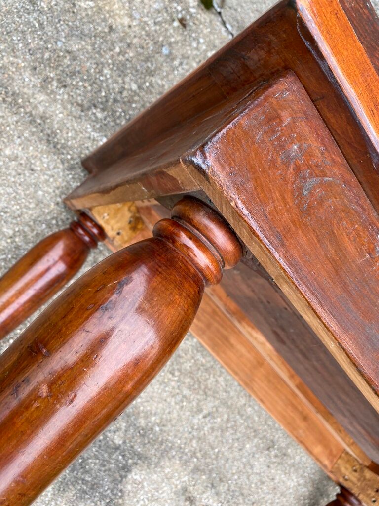 Side table desk in solid wood feet turned 50s