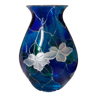 Slabsi blown glass vase