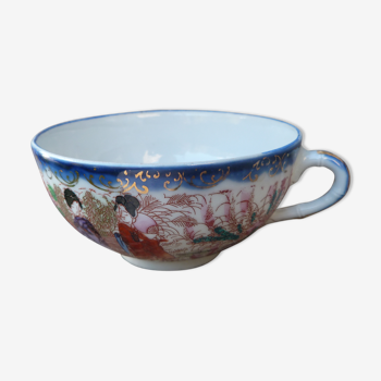 Ancienne tasse à thé Japonaise en porcelaine Kutani Geisha