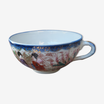 Former Japanese porcelain teacup Kutani Geisha