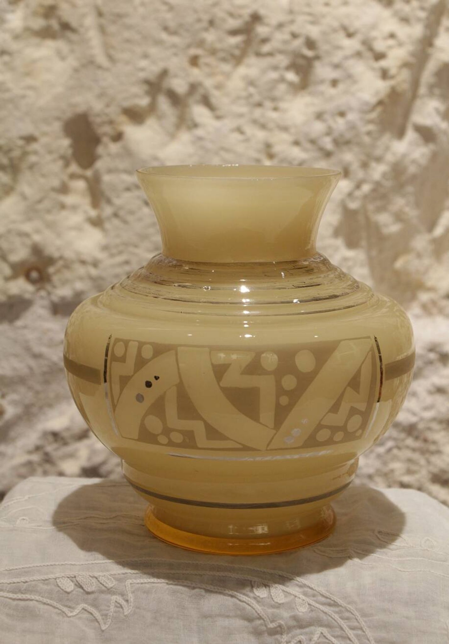 Yellow glass vase with Art Deco decoration signed D'Argyl circa 1930