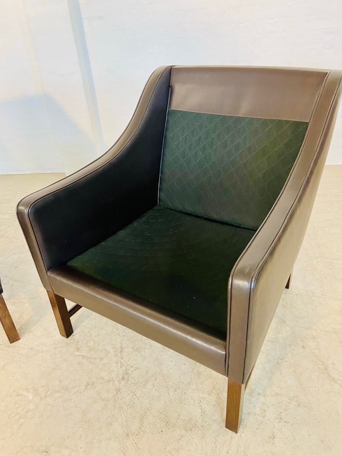Fauteuils en cuir et palissandre de Fredrik Kayser des années 50 – cuir marron