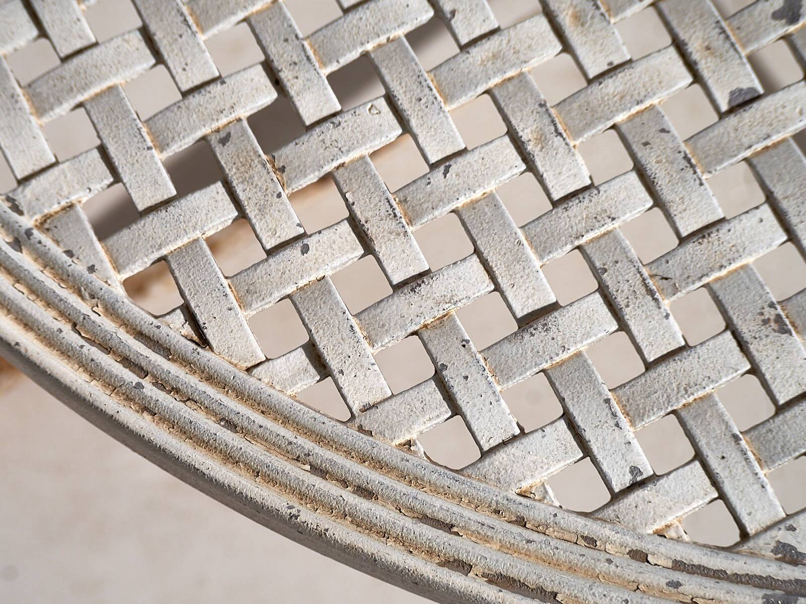 Antique white round outdoor table (c.1930)