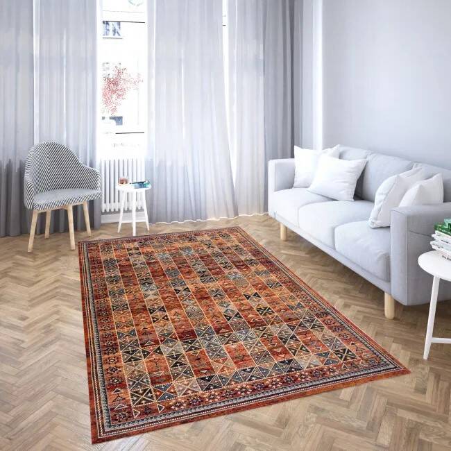 Antique red oriental Persian carpet in wool