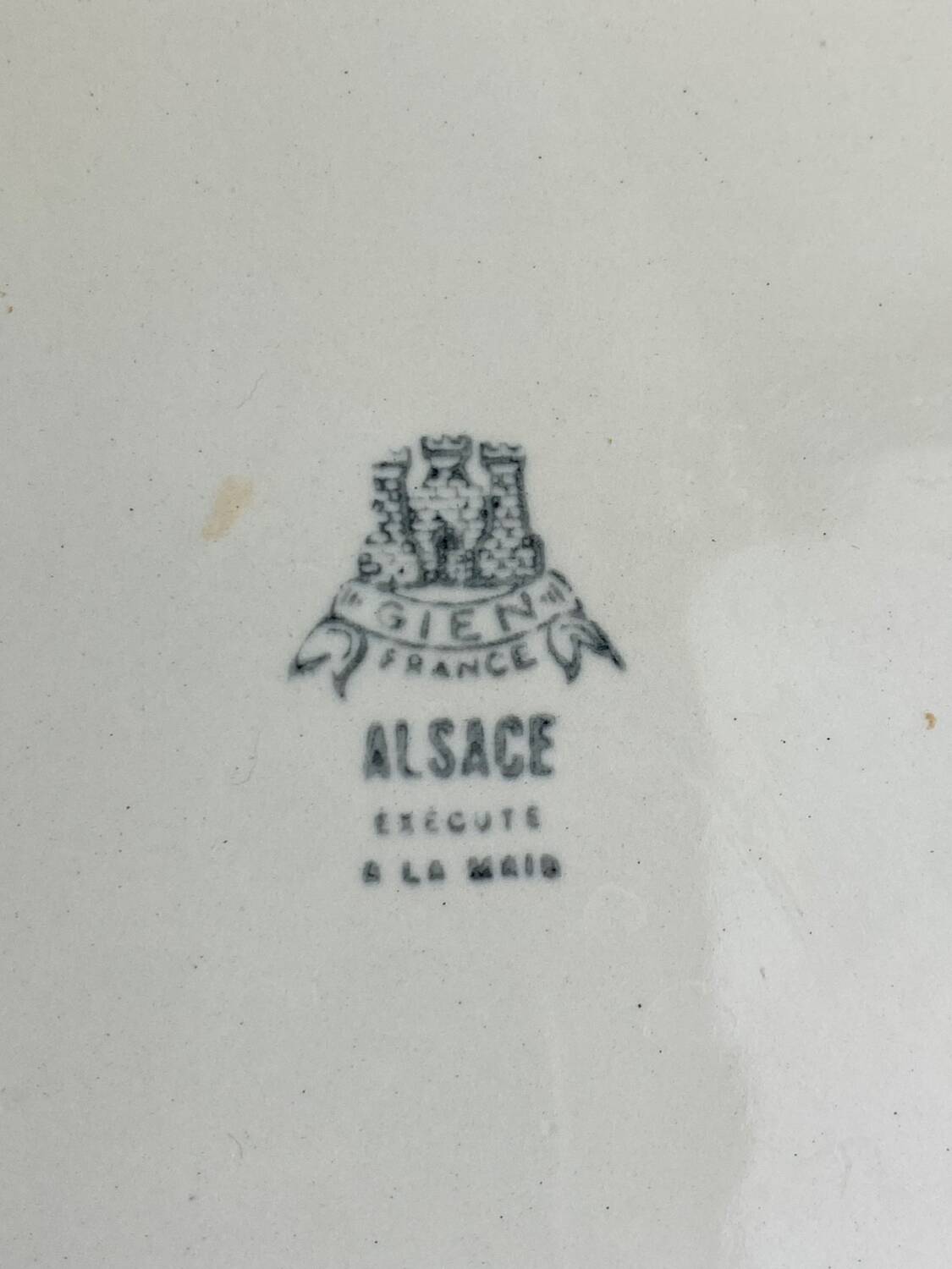 Gien porcelain cake dish, Lorraine model