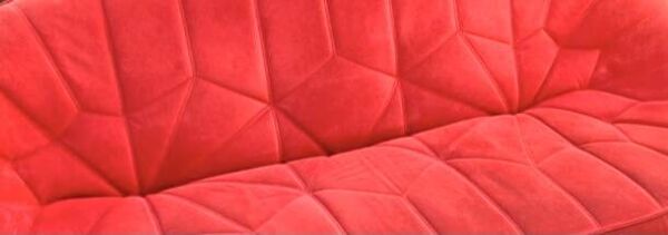 Canapé en Alcantara modèle Ottoman chez Ligne Roset