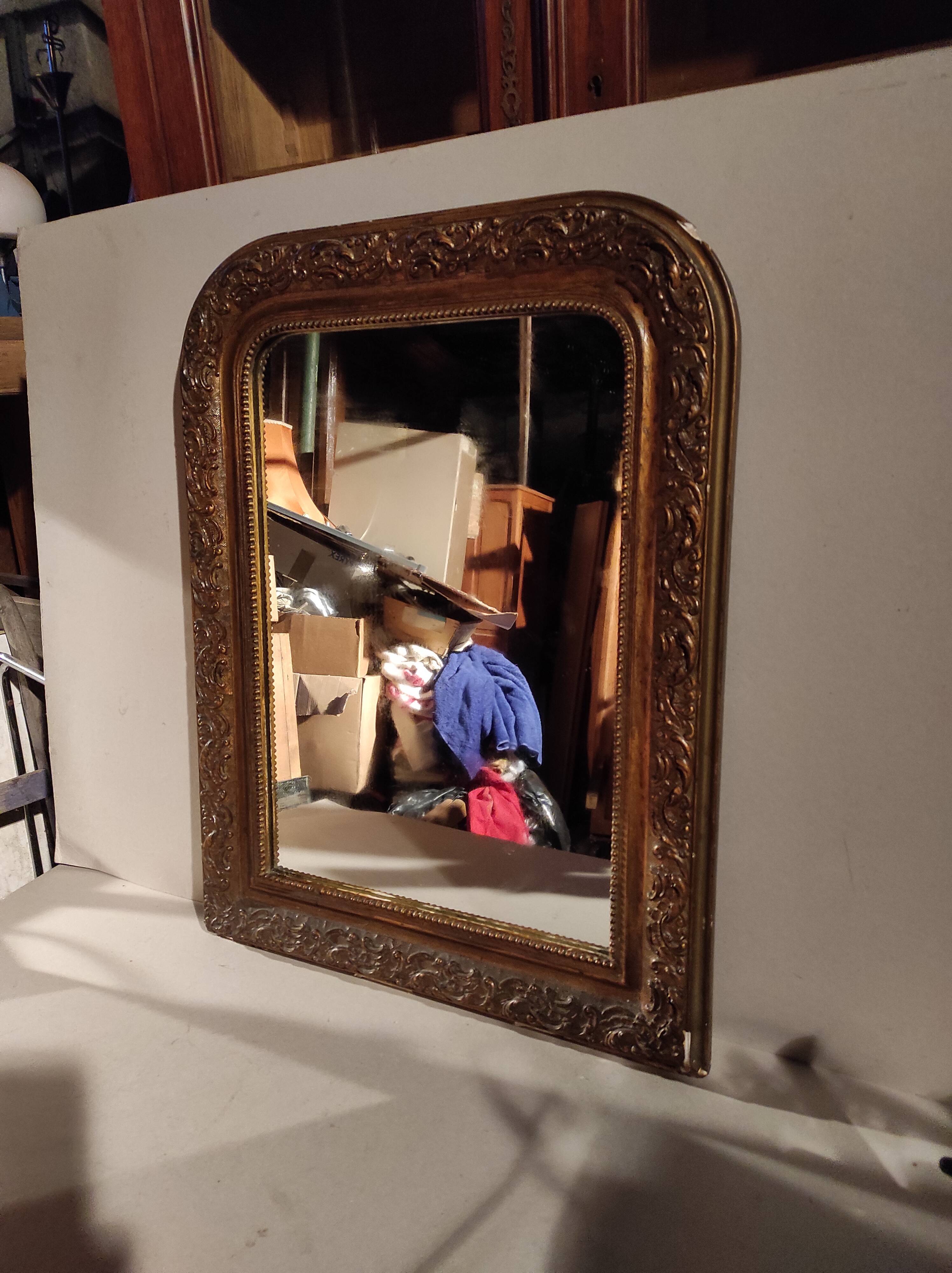 Old Louis Philippe style mirror in wood and plaster with mercury ice cream