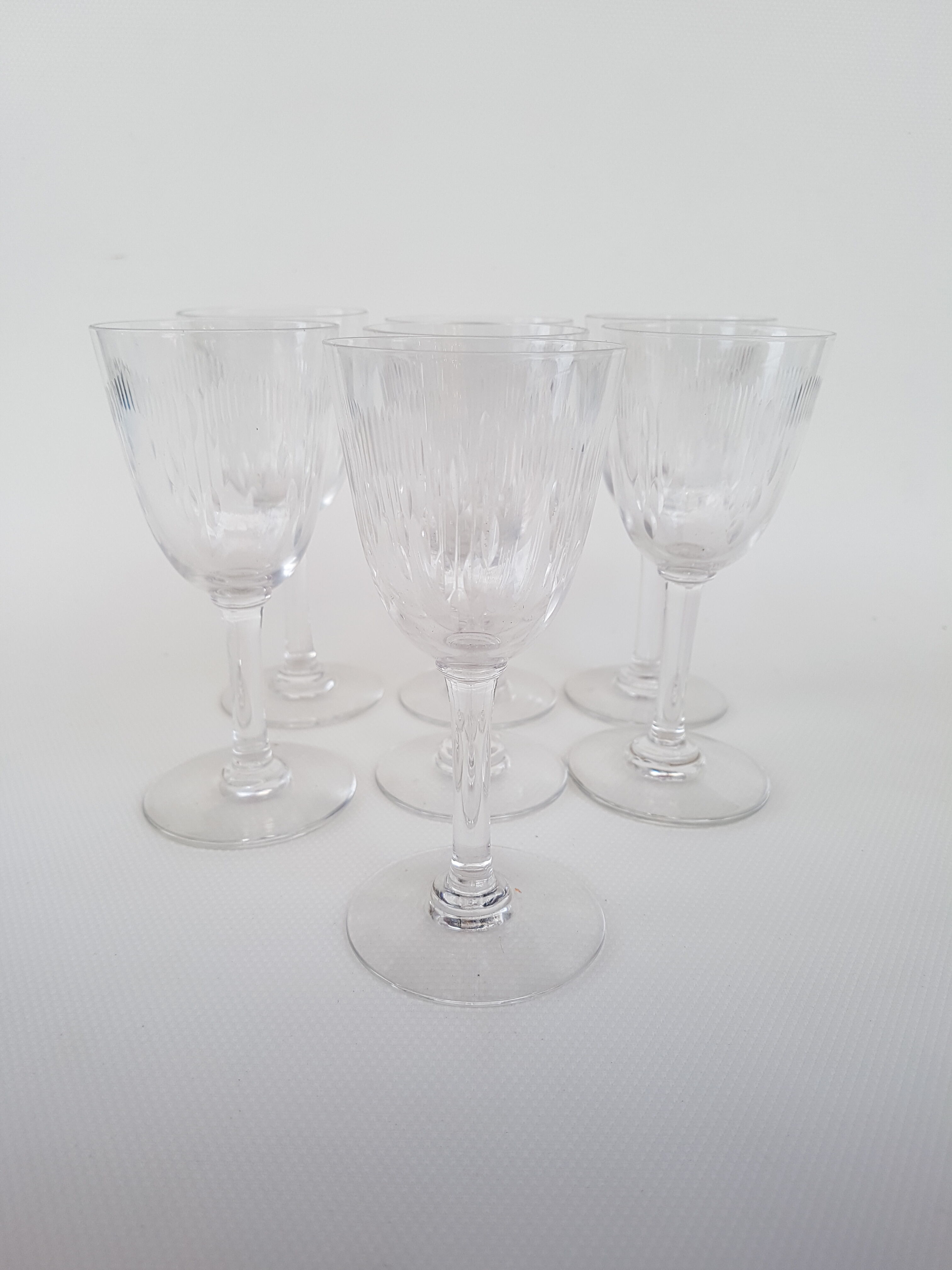 7 Bacccarat crystal port glasses, Molière model, circa 1920.