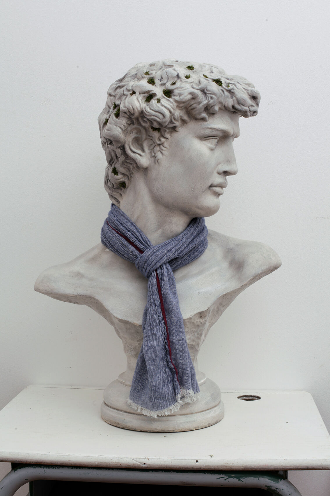 Sculpture bust of David