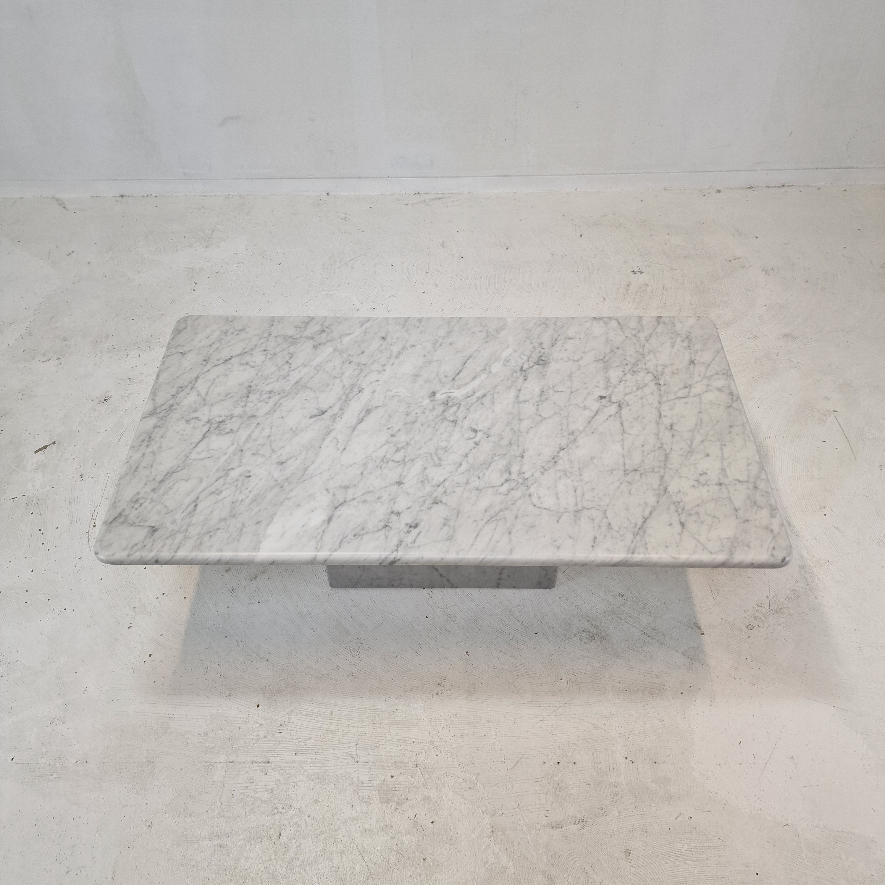 Italian marble coffee table, 1980s