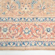 Tapis persan classique bleu et pêche