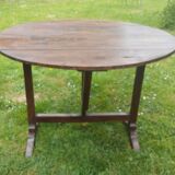 Old winegrower's table solid oak waxed and morning in the old