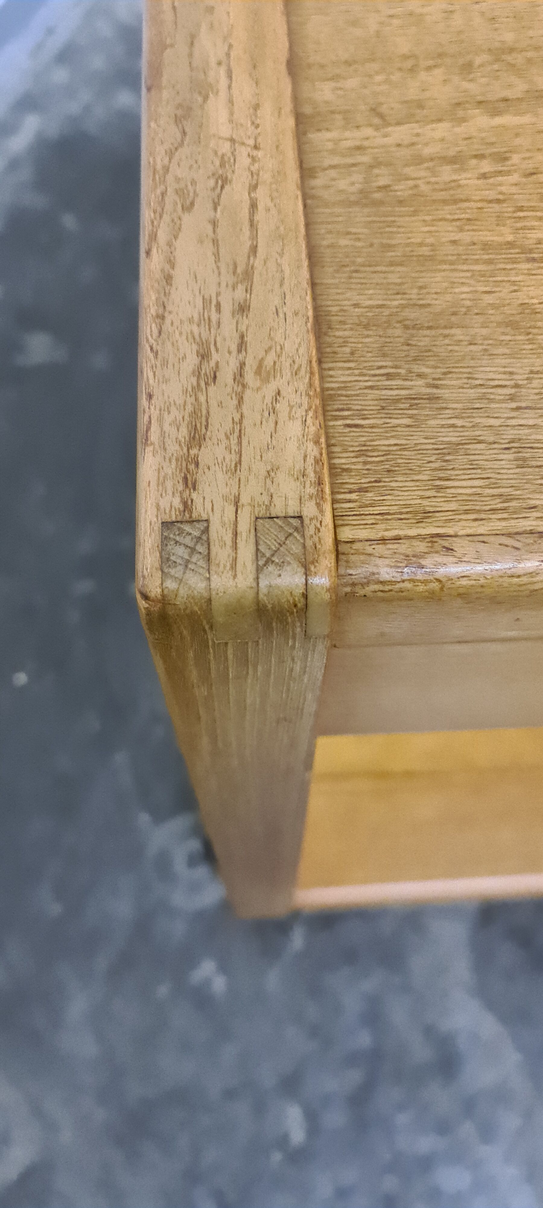 Table d’extrémité en teck vintage ou chariot tv