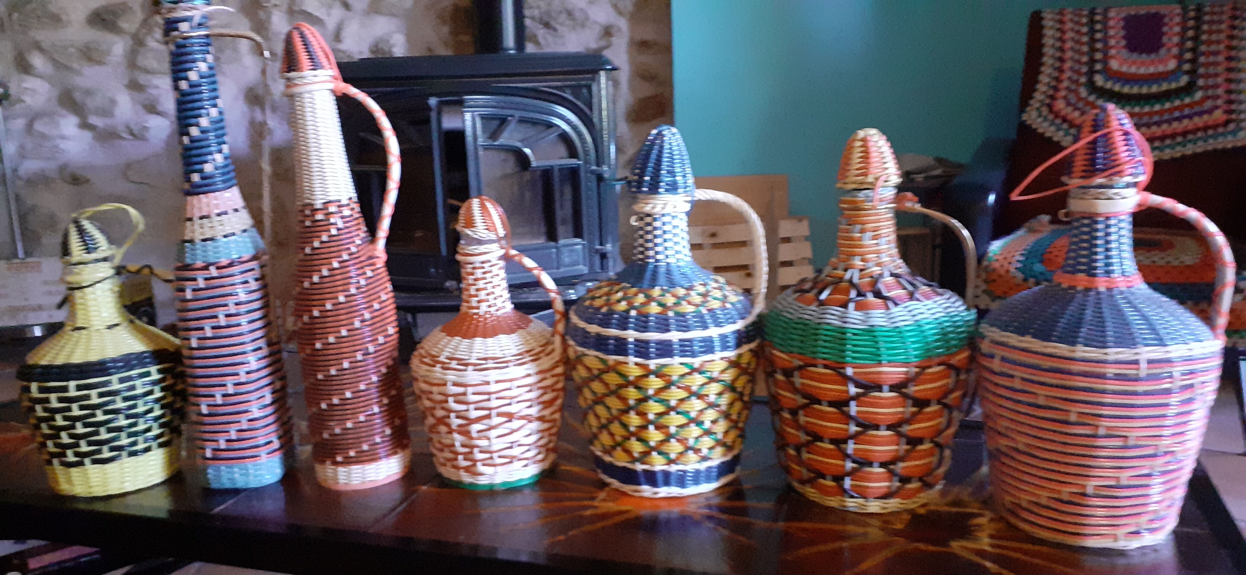 Lot of 7 scoubidou bottles