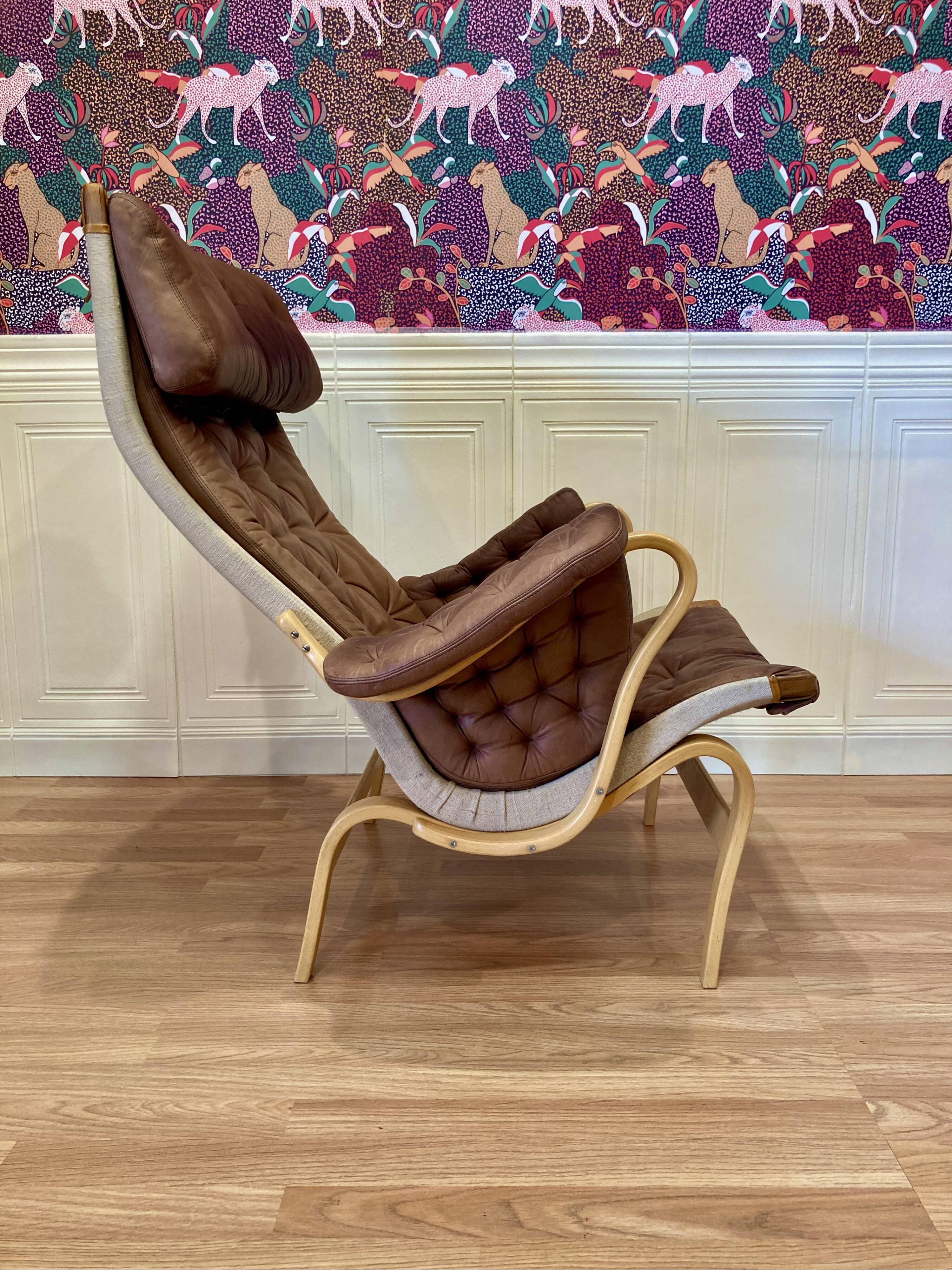 "Pernilla" leather armchair "Bruno Mathsson" 1960.