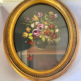 Peinture de la composition florale dans un cadre ovale en bois doré mesures 29 cm x 23 cm verre CONVEXE