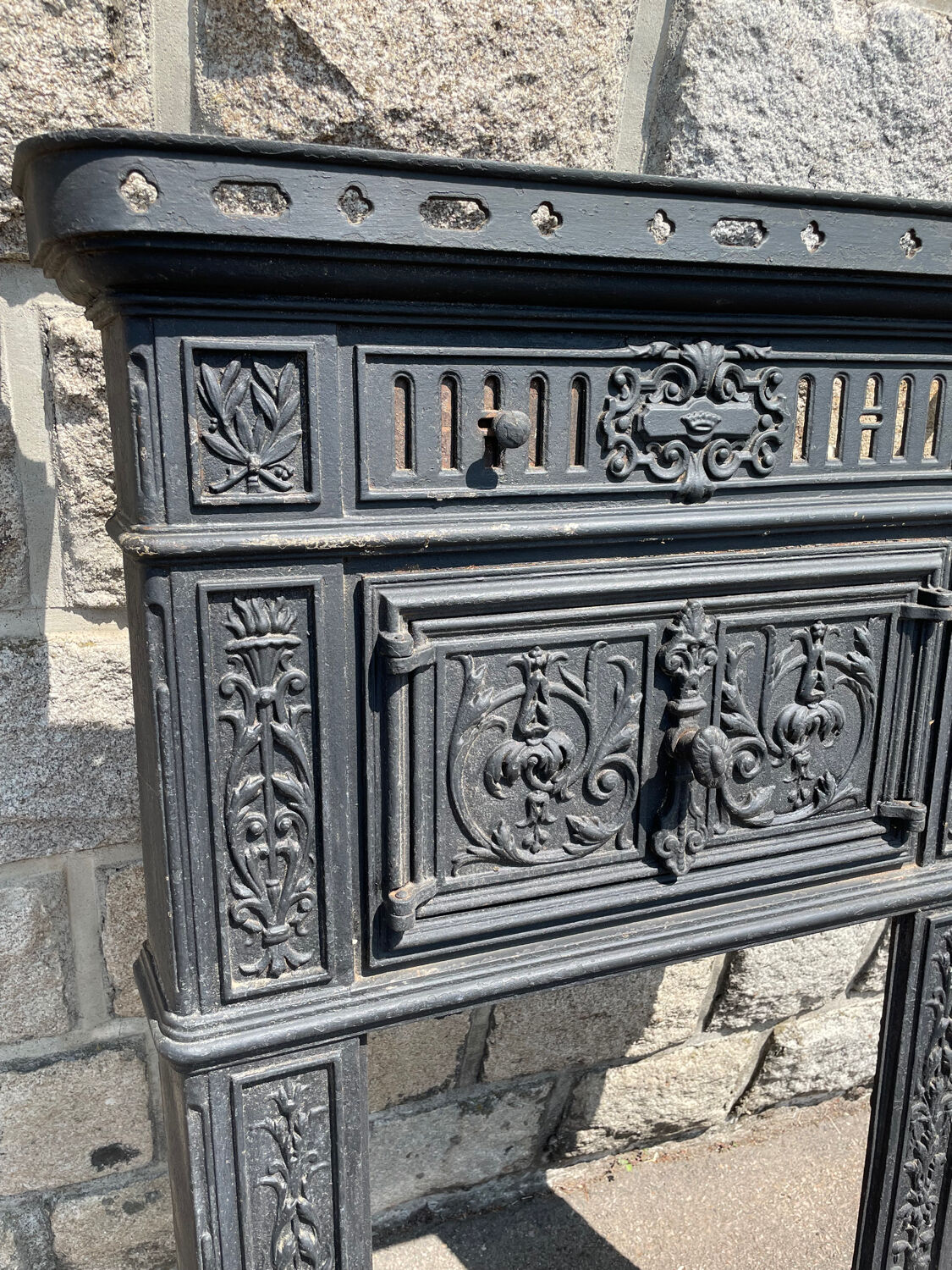 Manteau de cheminée en fonte