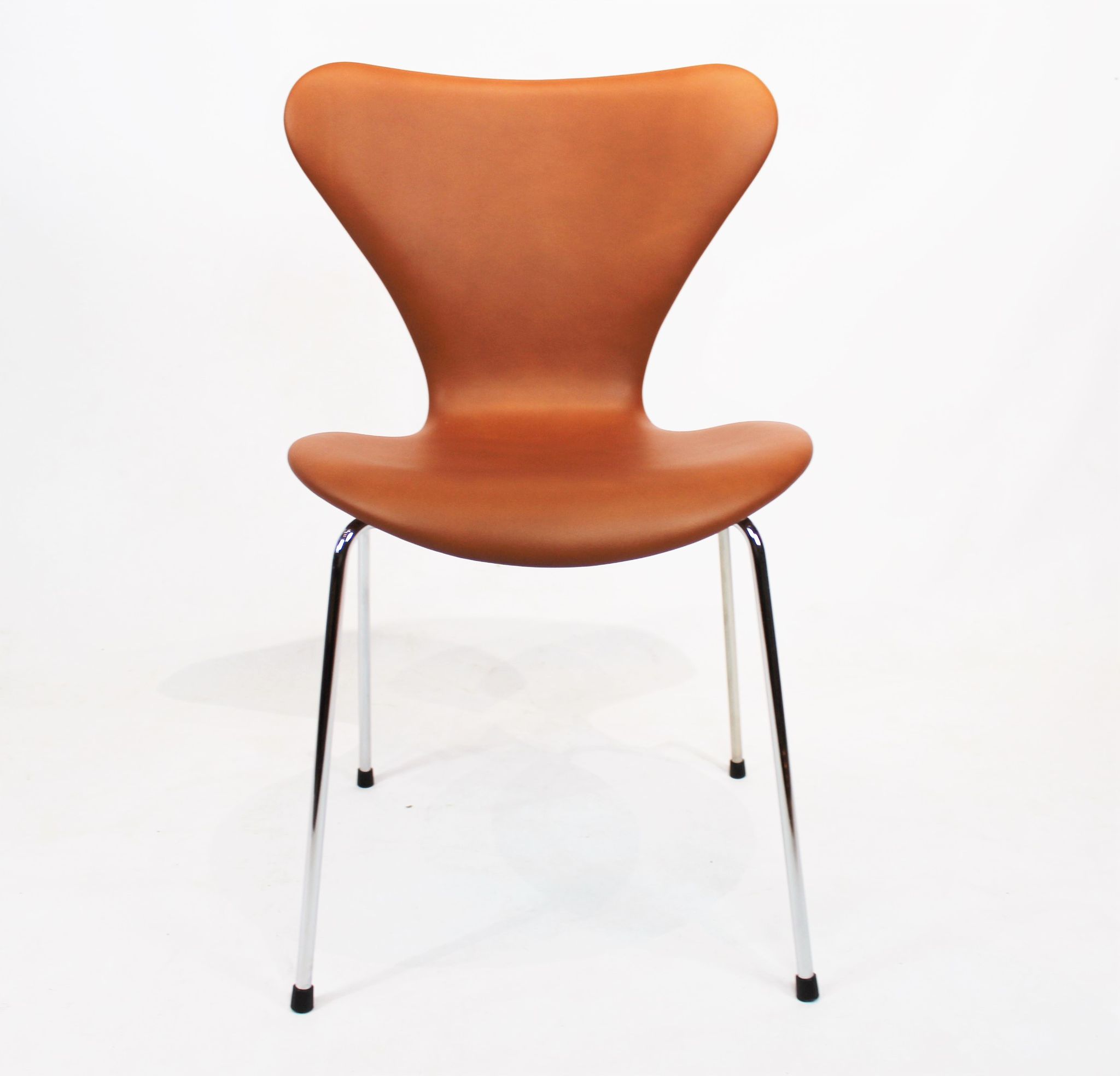 Lot de 4 chaises modèle 3107 par Arne Jacobsen et fabriqué par Fritz Hansen