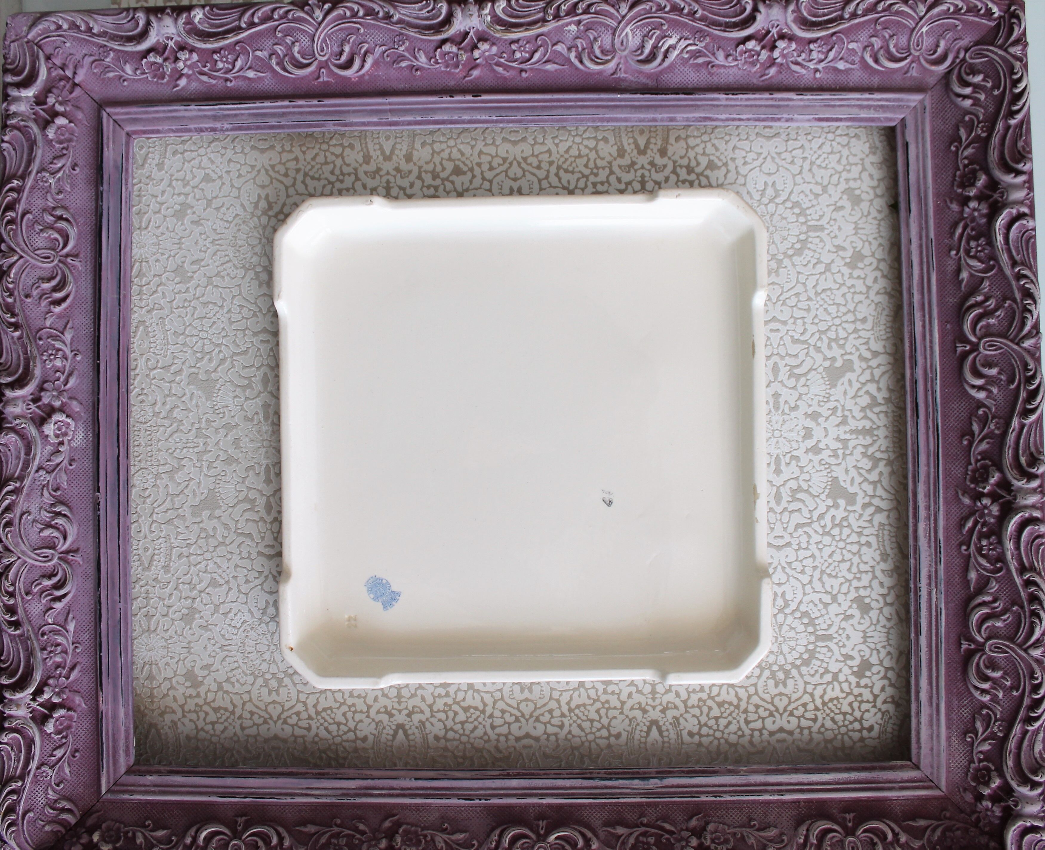 Porcelain underside, badonviller france, white and red underside, ceramic plate