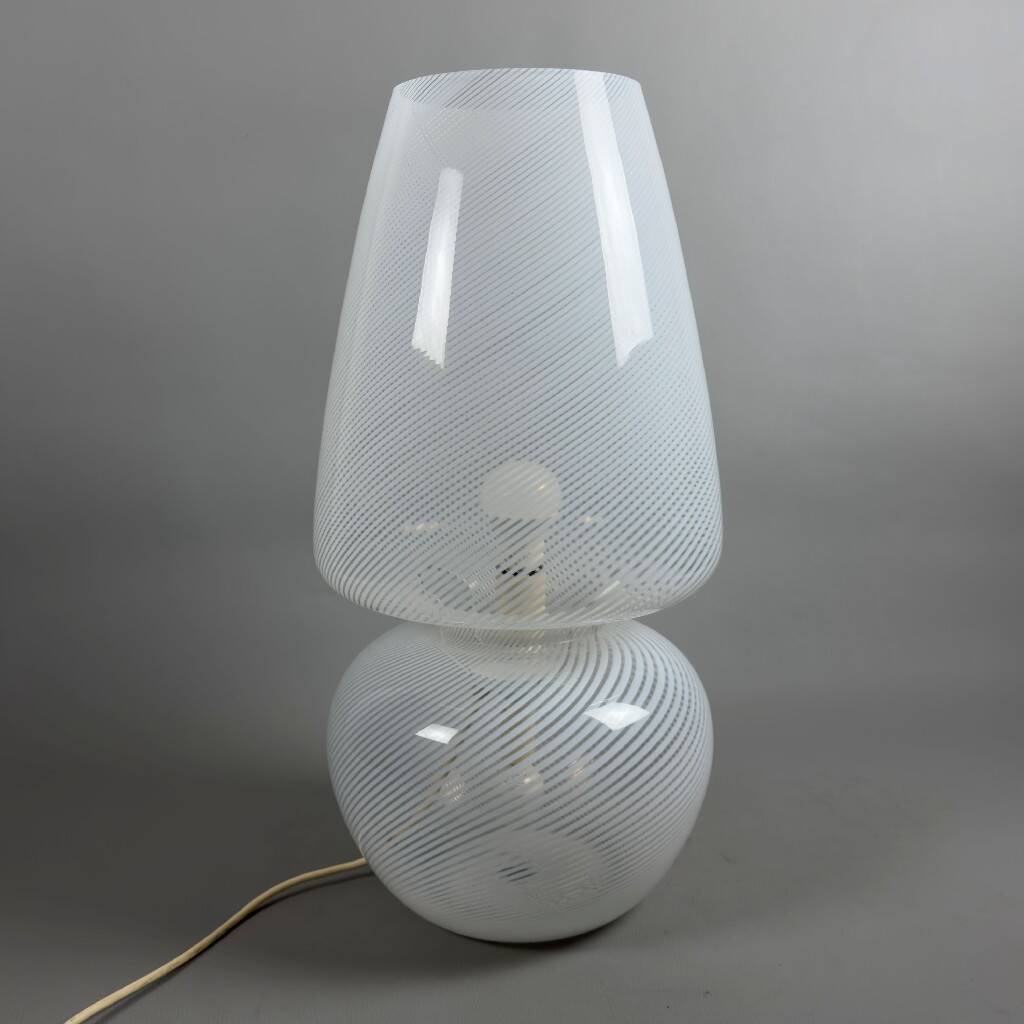 Large mushroom table lamp in Murano glass, Fabbian design, Space Age 1970s.