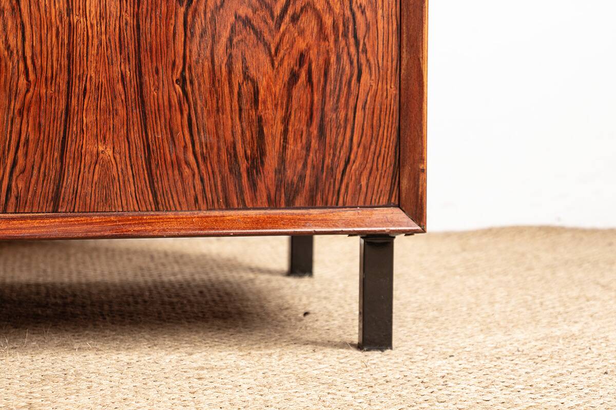 Buffet ou petite enfilade Scandinave en Palissandre par Erik Brouer 1960.