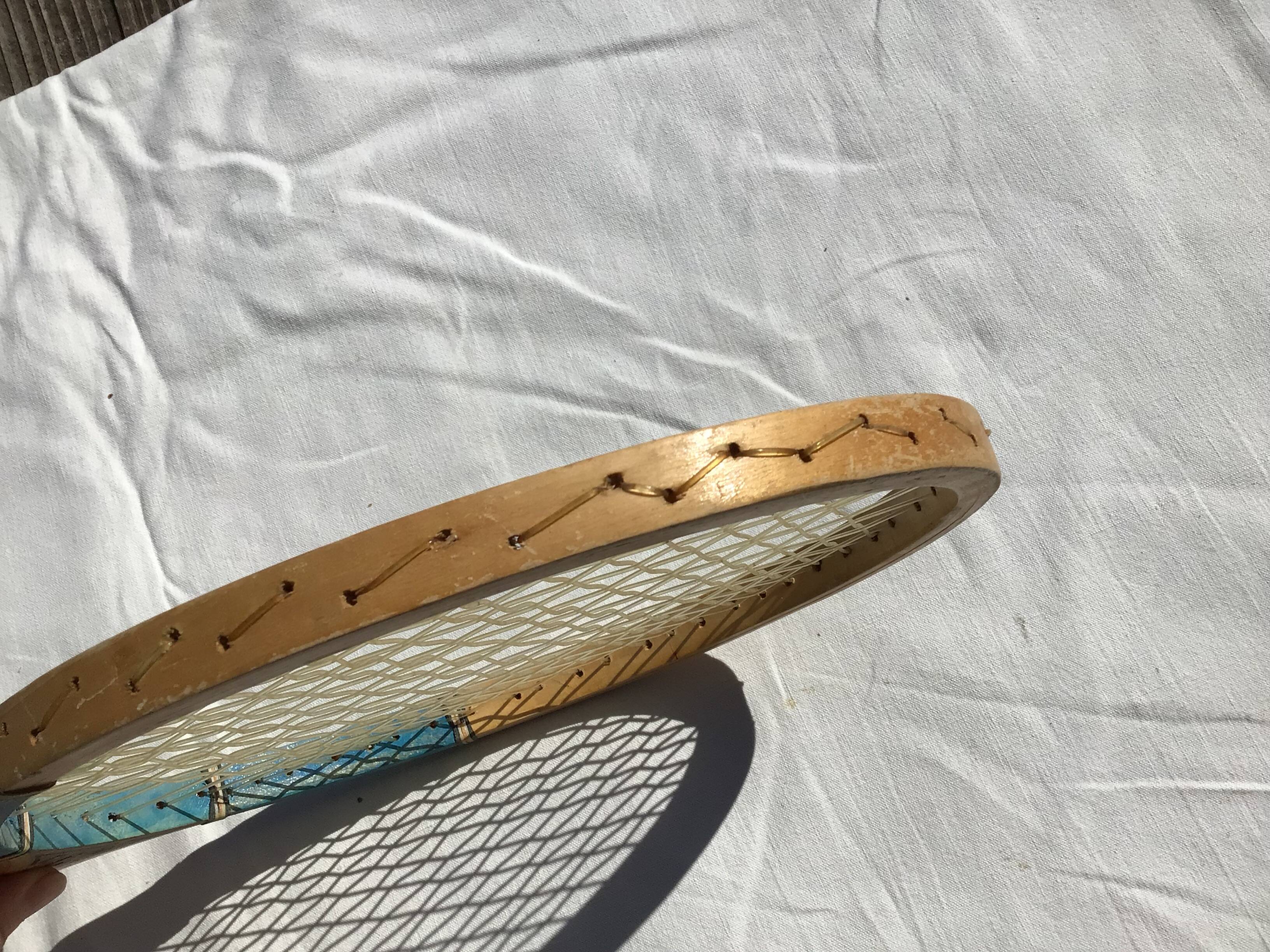 Raquette de tennis Majestic bleue