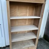 Walnut bookcase – early 20th century
