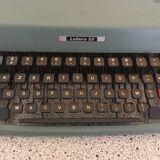 Olivetti Lettera 32 typewriter
