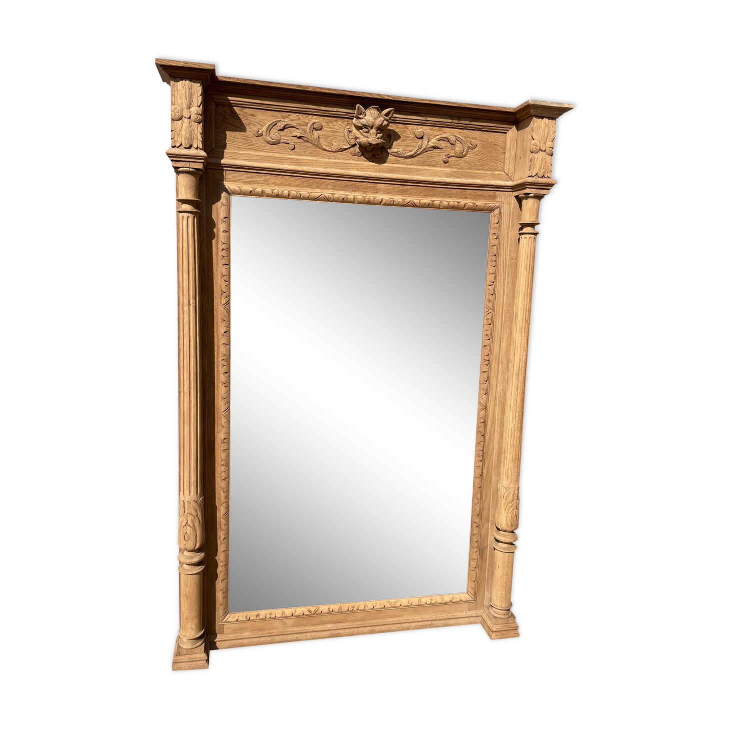 Mirror in oak aero erased wolf's head Henri II