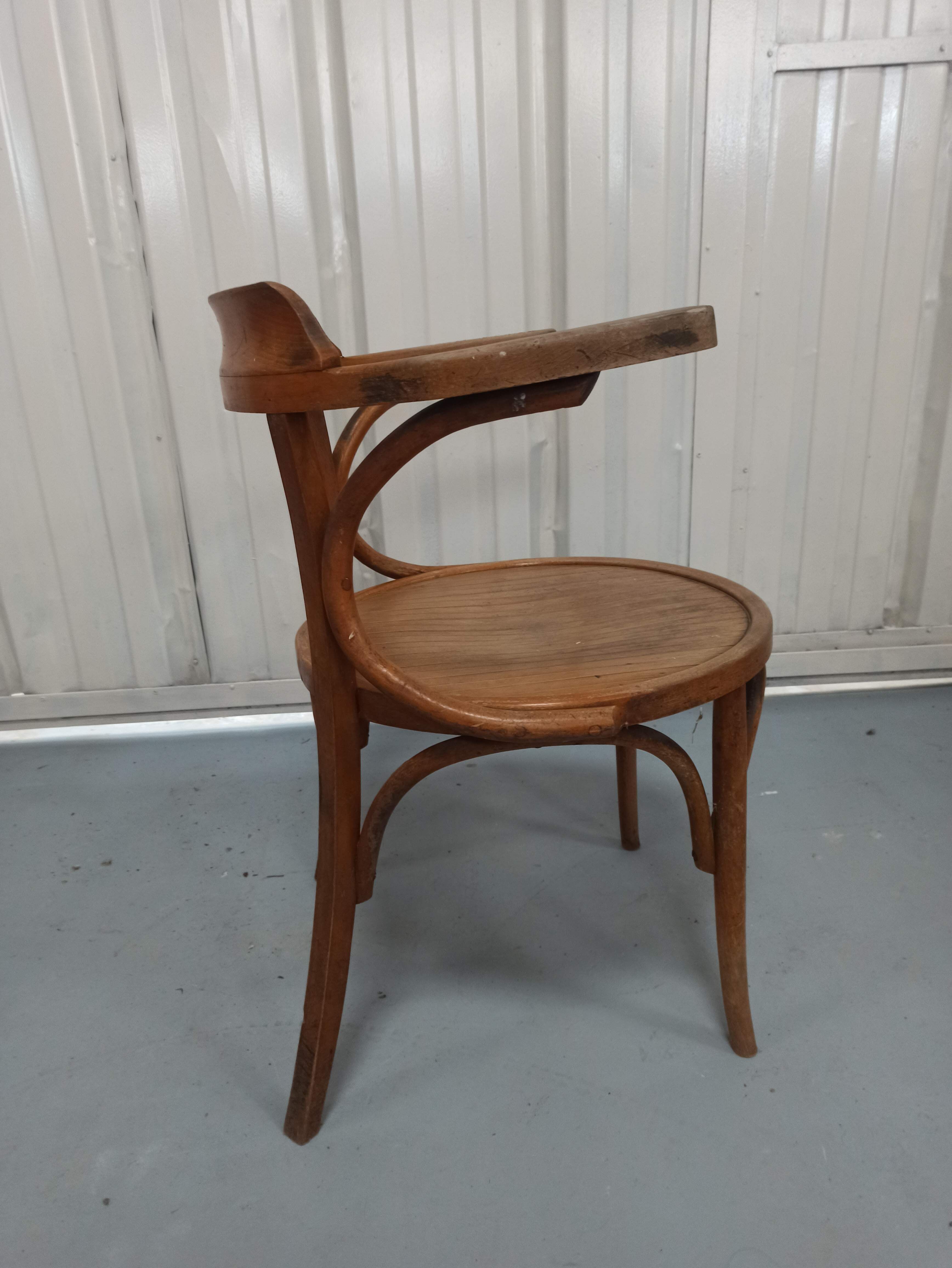 Fauteuil de bureau en bois courbé ... gout Fischel