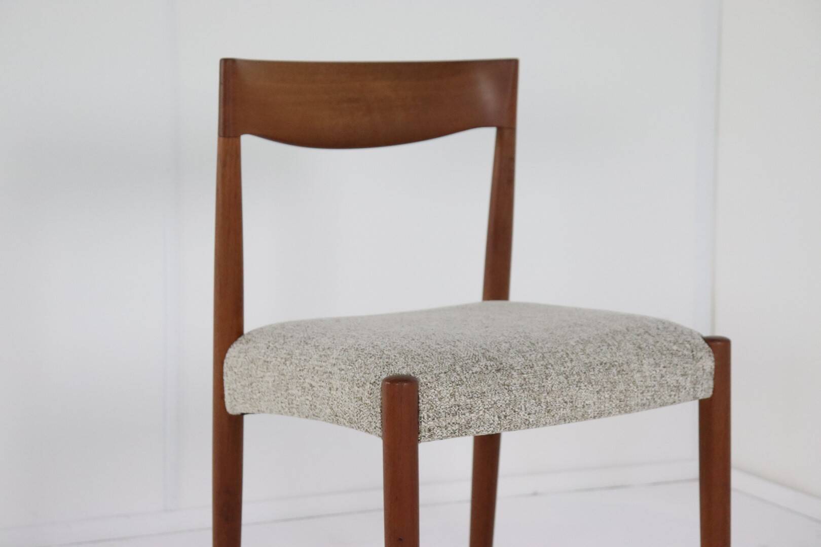Set of 4 JCA Jensen chairs ‘Hornum’ design danois