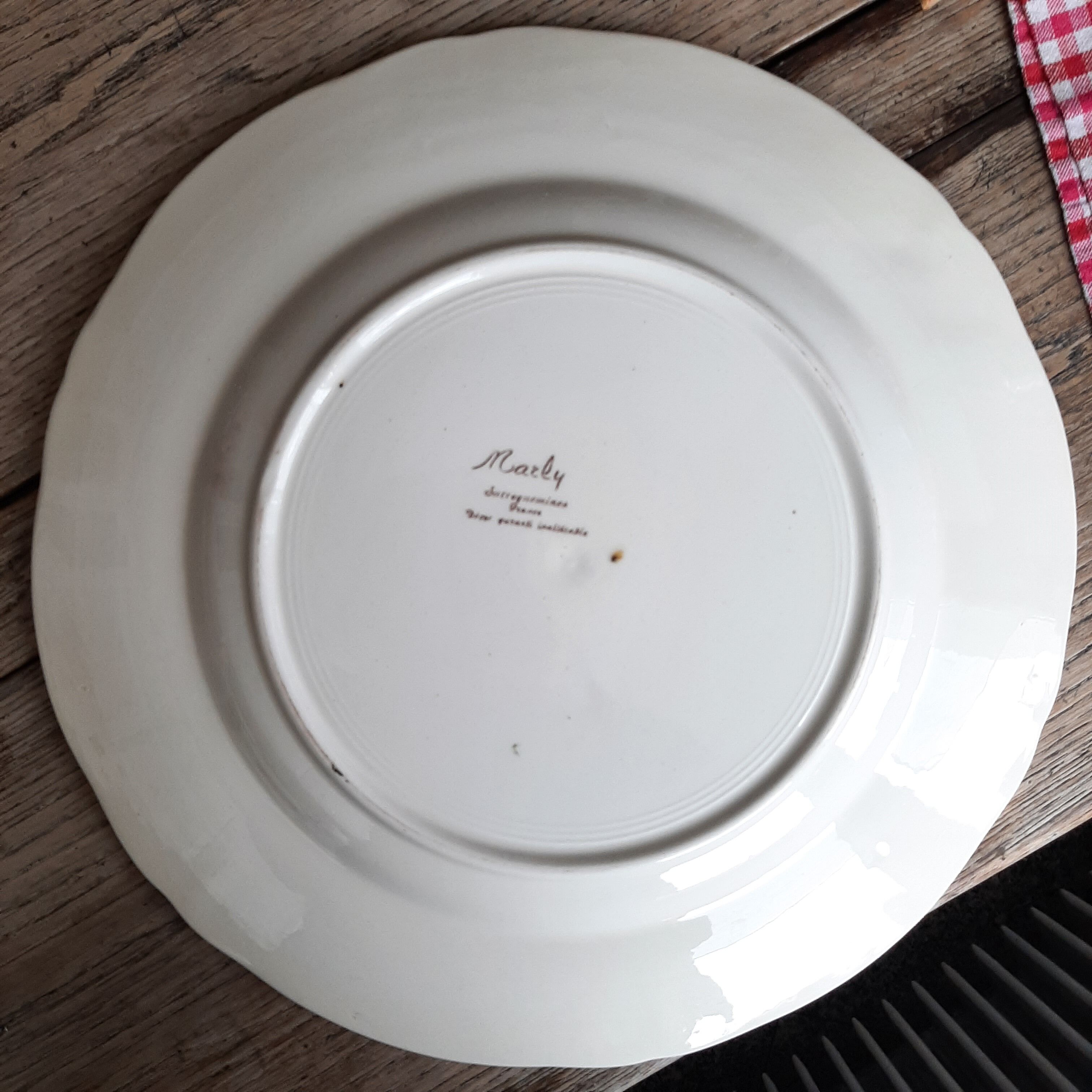 Old round dish Sarreguemines Marly