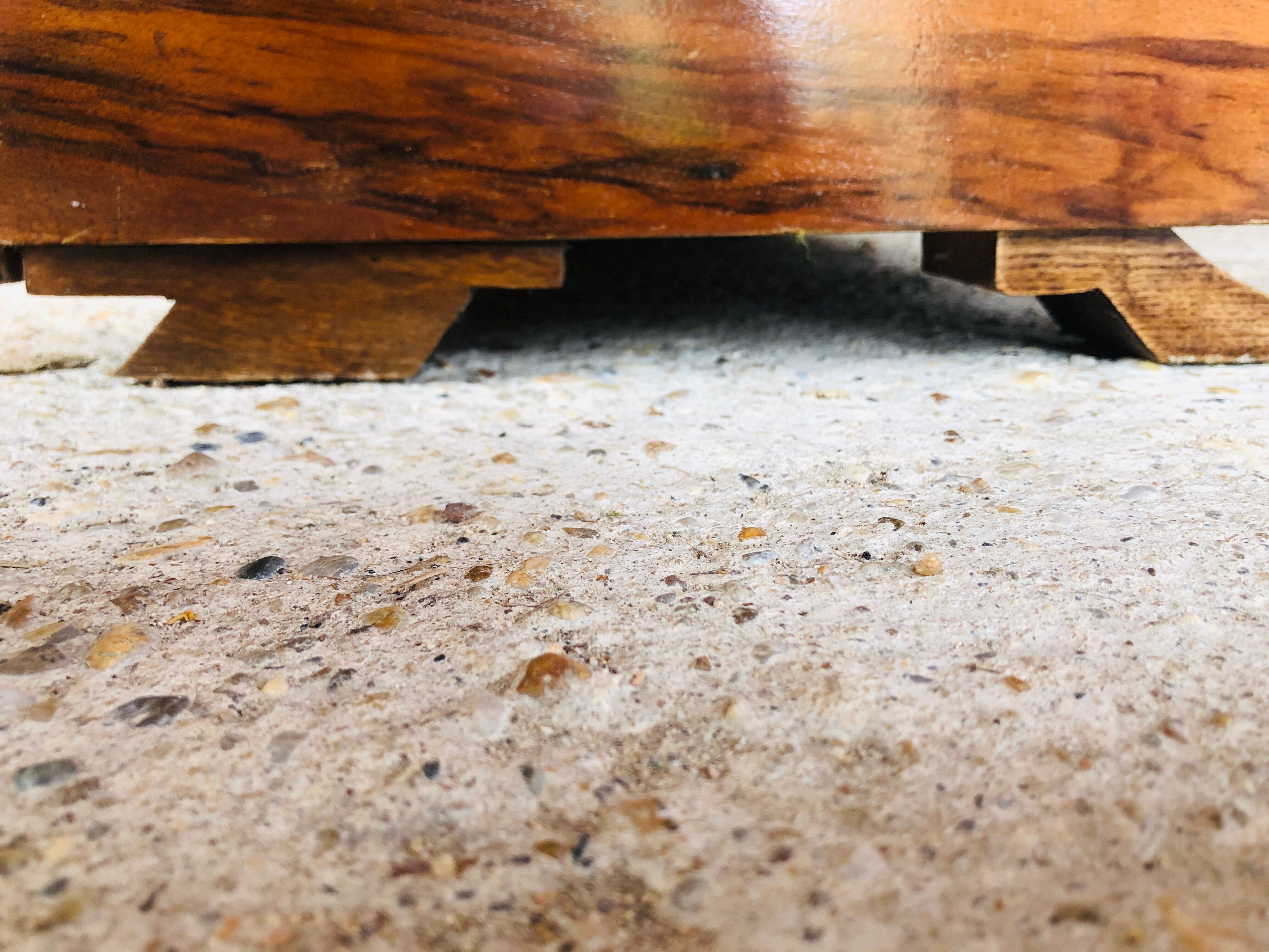 Art Deco chest of drawers in flambé walnut veneer circa 30's/ 40's
