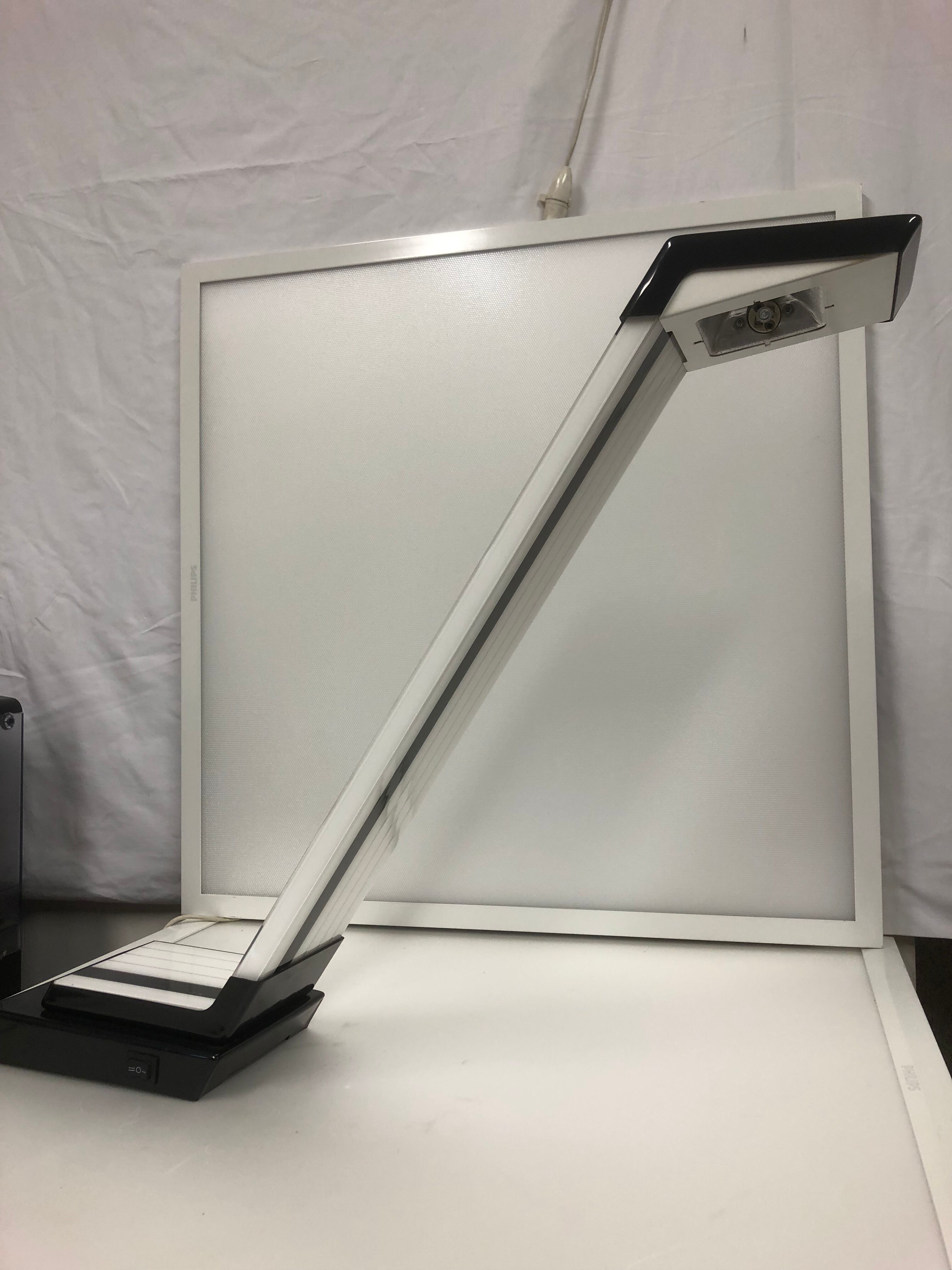 Designer desk lamp jd azner 1980